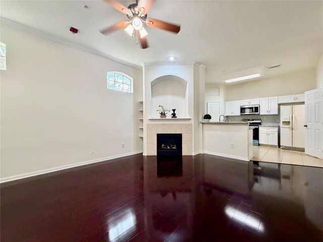 2710 Grants Lake Boulevard K2, Sugar Land, TX 77479