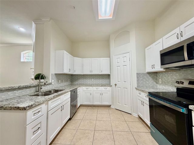 2710 Grants Lake Boulevard K2, Sugar Land, TX 77479