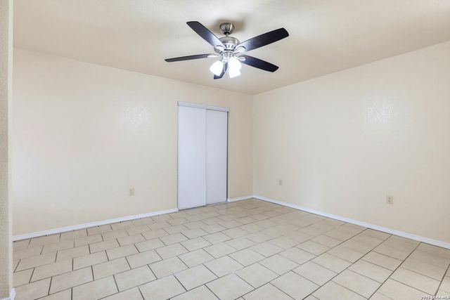 8619 8th St, Converse, TX 78109