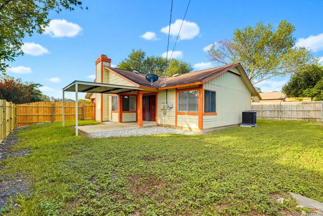 8619 8th St, Converse, TX 78109