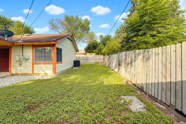 8619 8th St, Converse, TX 78109