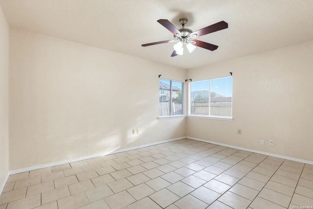 8619 8th St, Converse, TX 78109