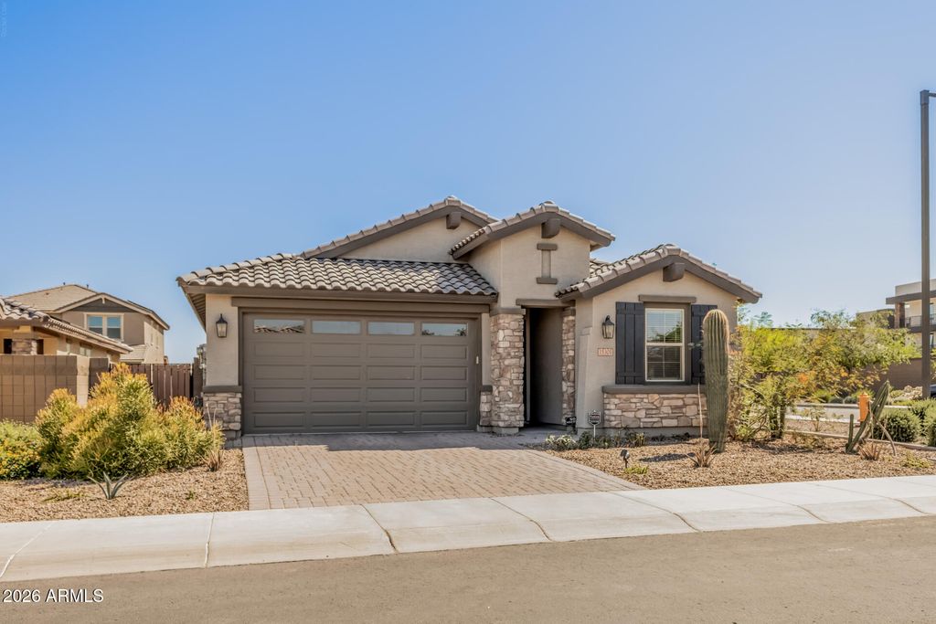 15301 W MORELAND Street, Goodyear, AZ 85338 — photo 3