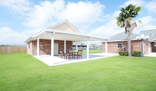 126 Cascade Dr. Sugar Ridge Rd, Thibodaux, LA 70301