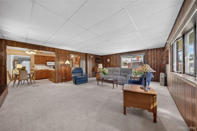 11220 Saar Drive, Sterling Heights, MI 48314