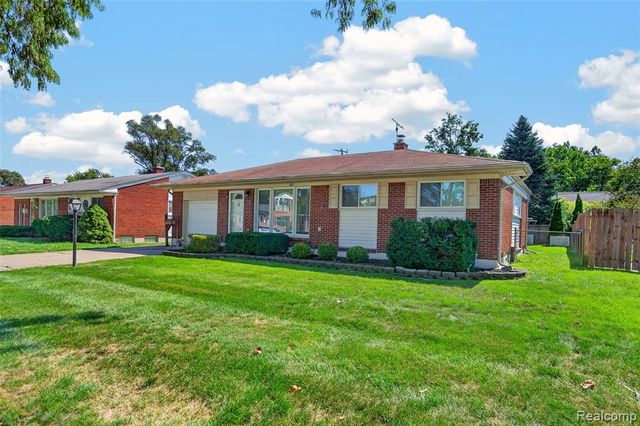 11220 Saar Drive, Sterling Heights, MI 48314
