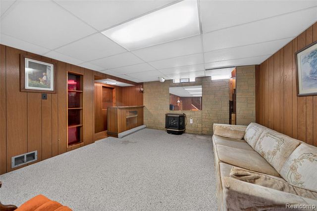 11220 Saar Drive, Sterling Heights, MI 48314