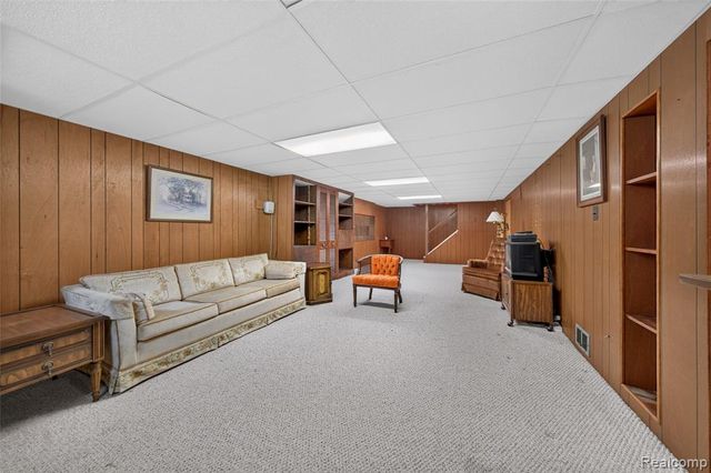 11220 Saar Drive, Sterling Heights, MI 48314