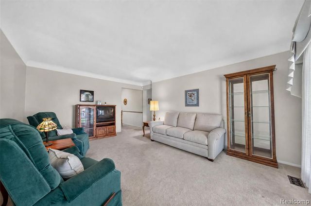 11220 Saar Drive, Sterling Heights, MI 48314