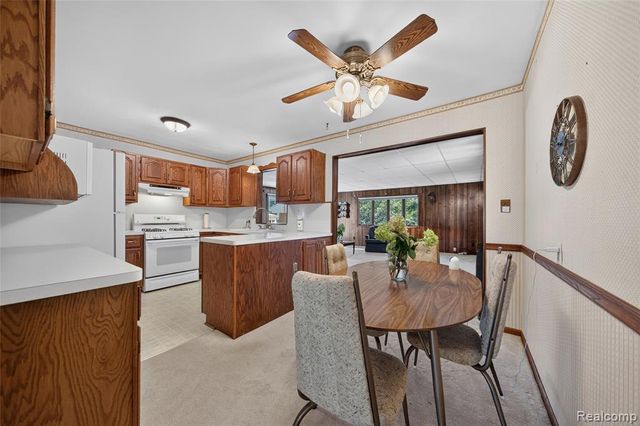 11220 Saar Drive, Sterling Heights, MI 48314