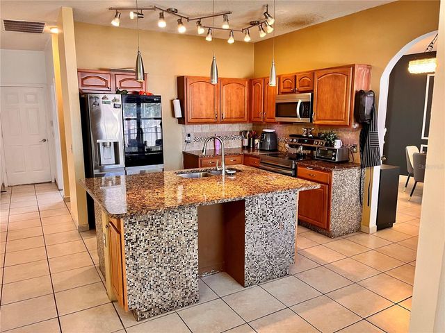 577 MARICOPA DRIVE, Kissimmee, FL 34758