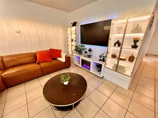 577 MARICOPA DRIVE, Kissimmee, FL 34758