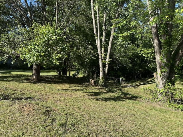 198 Epperson Ave, Cookeville, TN 38506