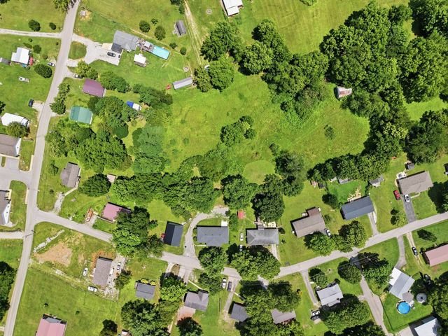 198 Epperson Ave, Cookeville, TN 38506