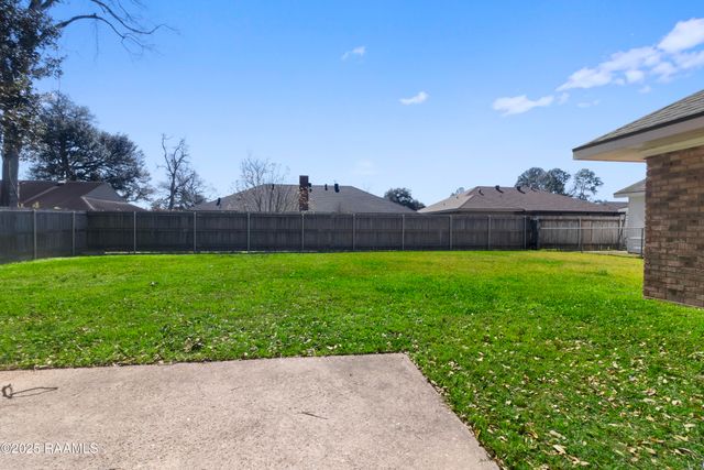 112 Kingswood Drive, Lafayette, LA 70501