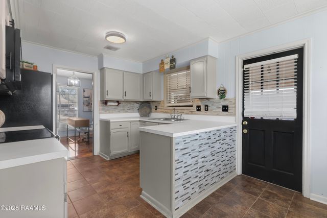 112 Kingswood Drive, Lafayette, LA 70501