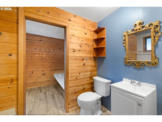 4311 K Pl, Seaview, WA 98644