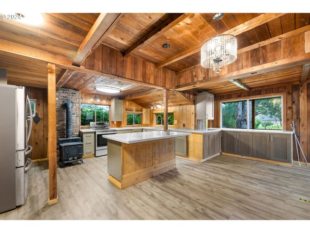 4311 K Pl, Seaview, WA 98644