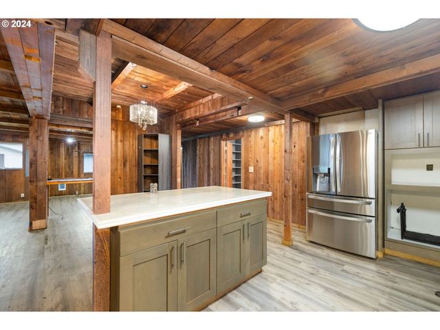 4311 K Pl, Seaview, WA 98644