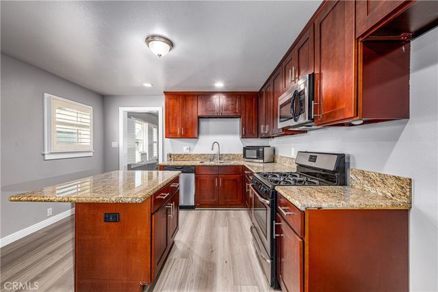 1274 W 3rd, San Pedro, CA 90732