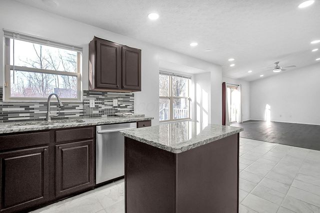 617 Arden Street, Lewis Center, OH 43035