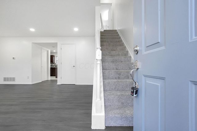 617 Arden Street, Lewis Center, OH 43035