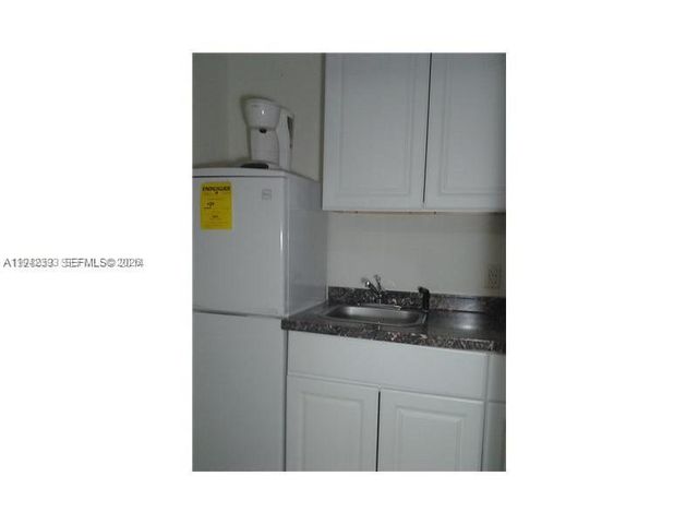 2020 NE 26 st S, Fort Lauderdale, FL 33305