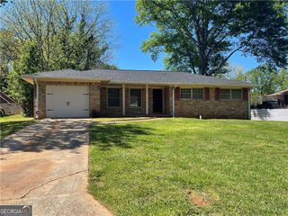 3993 Brookcrest Circle, Decatur, GA 30032