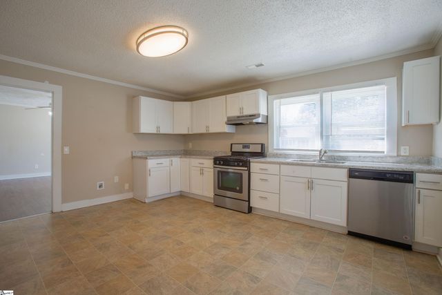 115 Waverly Street, Easley, SC 29642