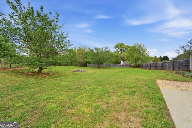 5828 Meadowfield Trace, Flowery Branch, GA 30542