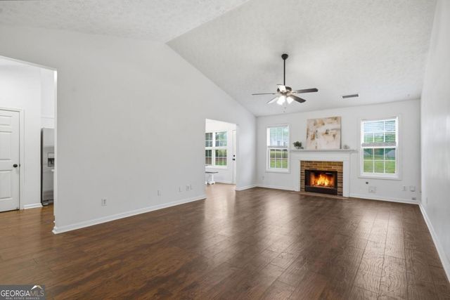 5828 Meadowfield Trace, Flowery Branch, GA 30542