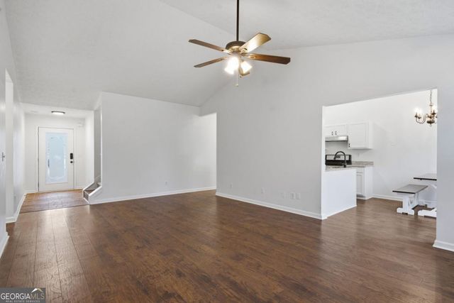 5828 Meadowfield Trace, Flowery Branch, GA 30542