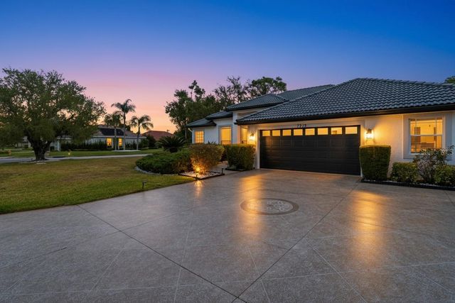 7215 COACHLIGHT STREET, Sarasota, FL 34243