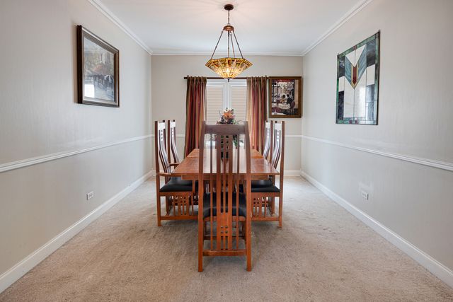 335 W Carriage Lane, Bensenville, IL 60106