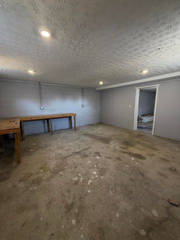 204 Crutchfield Street, Science Hill, KY 42553