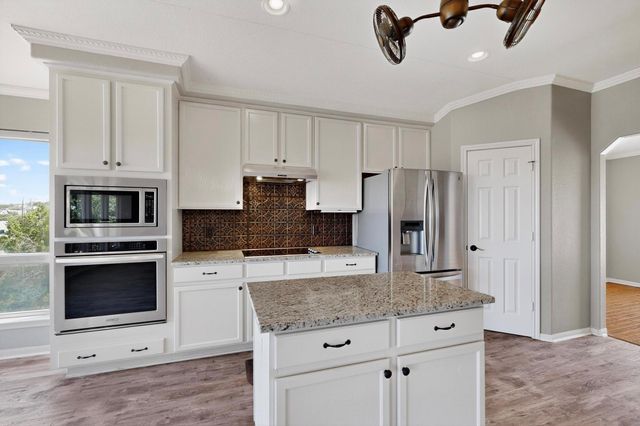 21200 High DR, Lago Vista, TX 78645