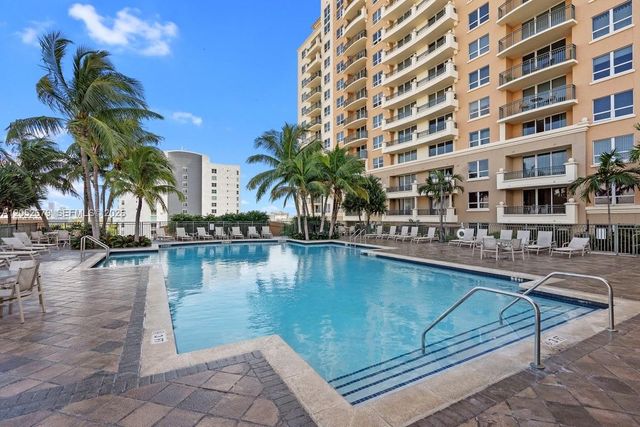 3232 SW 22nd Street 1701, Miami, FL 33145