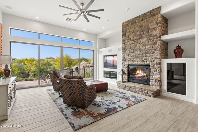 8310 E TUMBLEWEED Drive, Scottsdale, AZ 85266