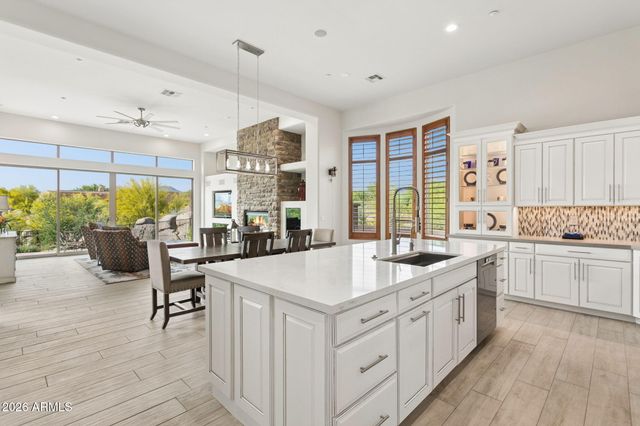 8310 E TUMBLEWEED Drive, Scottsdale, AZ 85266