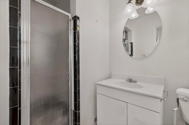 725 Monroe Street NE, Albuquerque, NM 87110