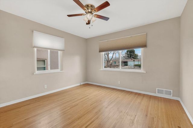 725 Monroe Street NE, Albuquerque, NM 87110