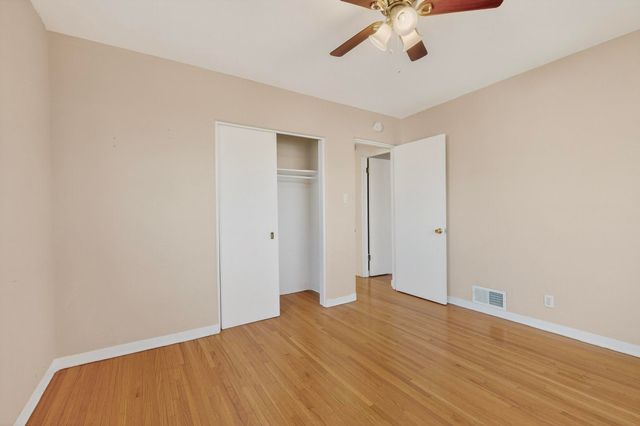 725 Monroe Street NE, Albuquerque, NM 87110