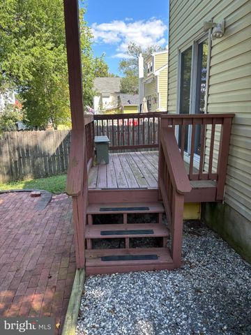 606 LONDONTOWN RD, Edgewater, MD 21037