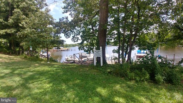 606 LONDONTOWN RD, Edgewater, MD 21037