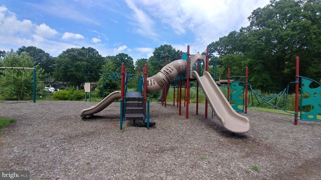 606 LONDONTOWN RD, Edgewater, MD 21037