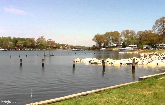606 LONDONTOWN RD, Edgewater, MD 21037
