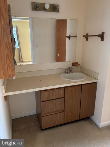 606 LONDONTOWN RD, Edgewater, MD 21037