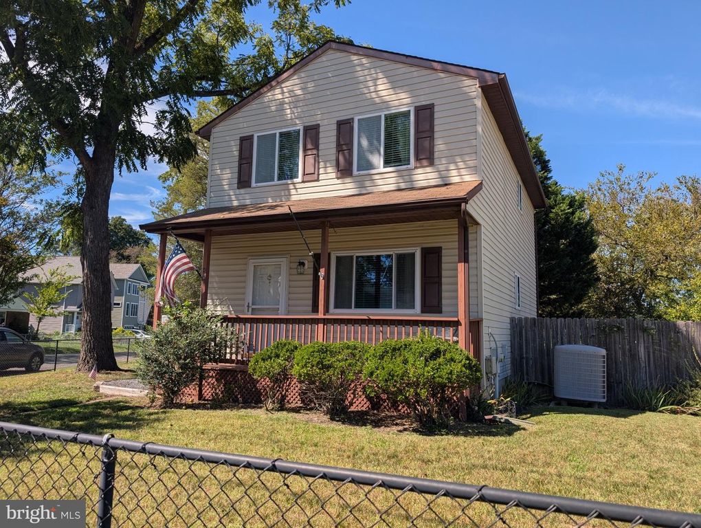 606 LONDONTOWN RD, Edgewater, MD 21037