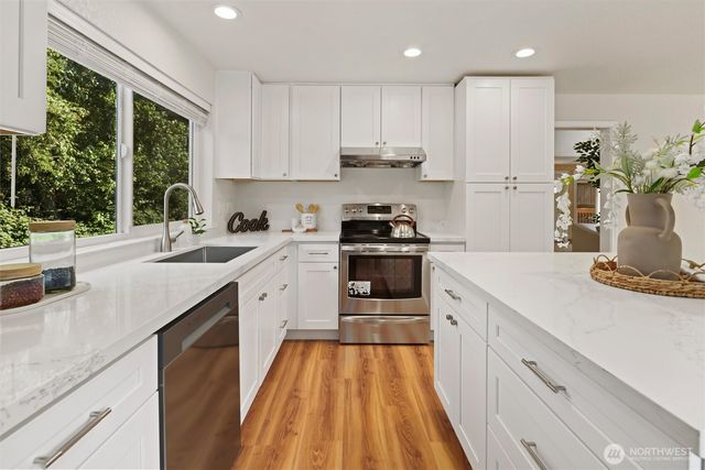 6149 115th Place SE, Bellevue, WA 98006