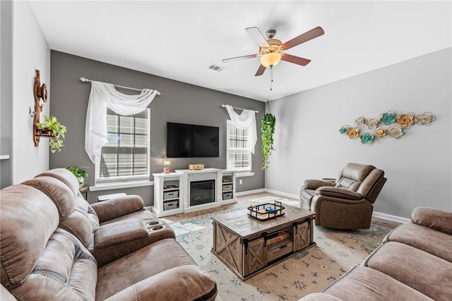 358 Daniel Trent Way, Kingsland, GA 31548